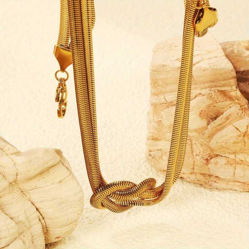 AURÉLIA Knot Necklace