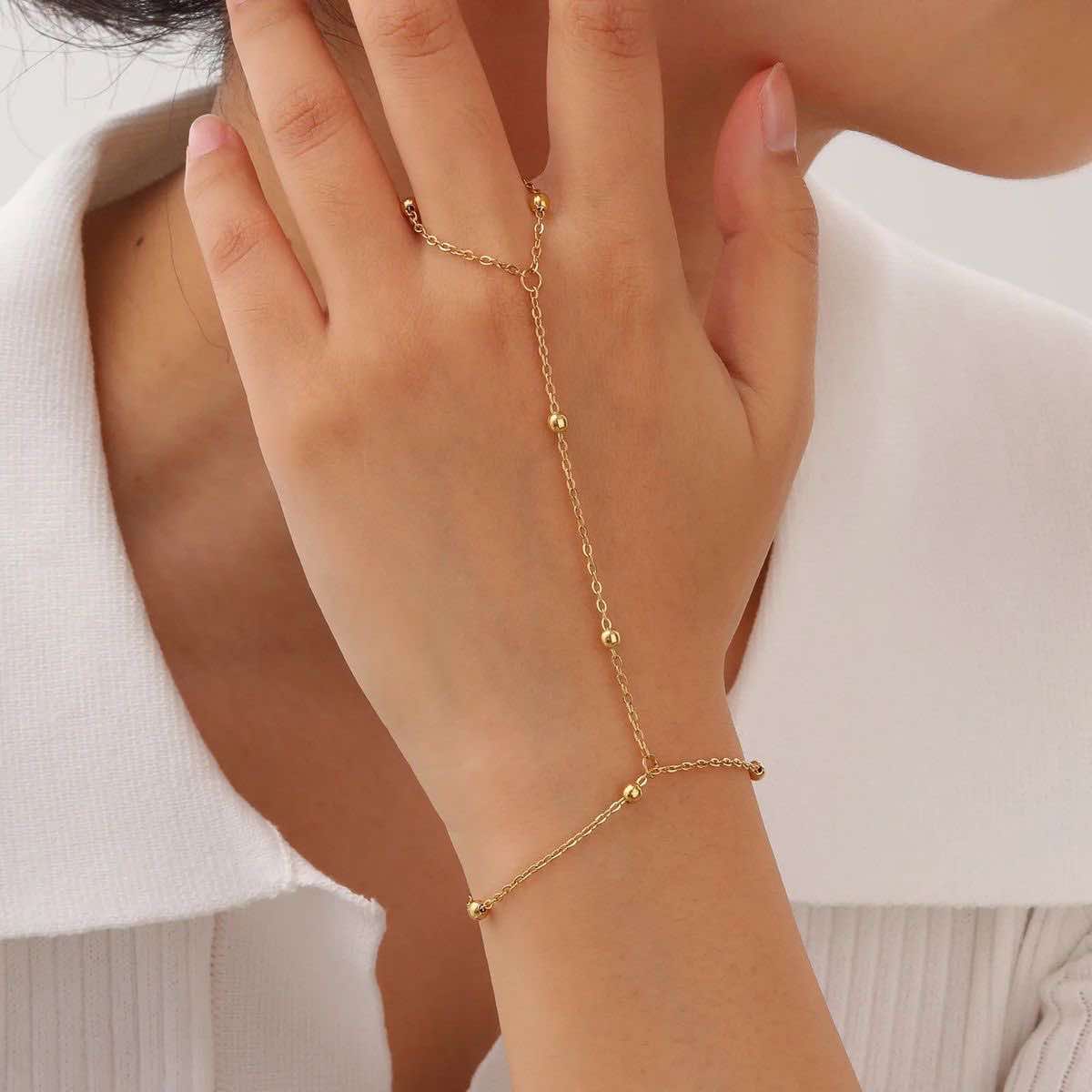 AMARÉ Hand Chain Gold