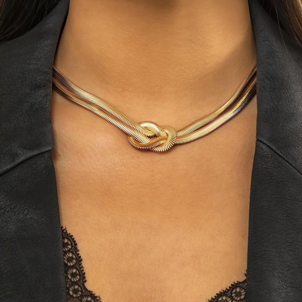 AURÉLIA Knot Necklace