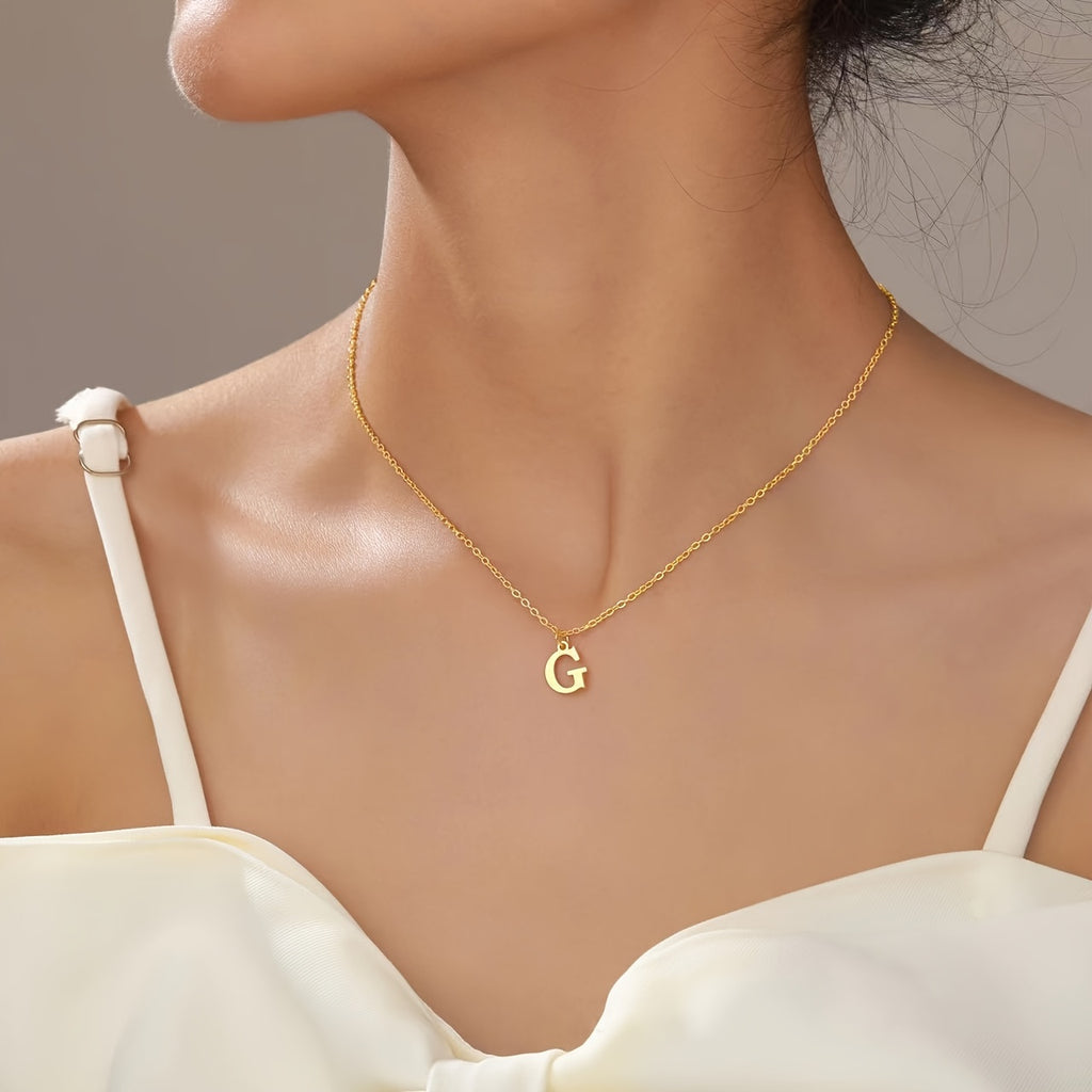 LÉTTERA Initial Necklace